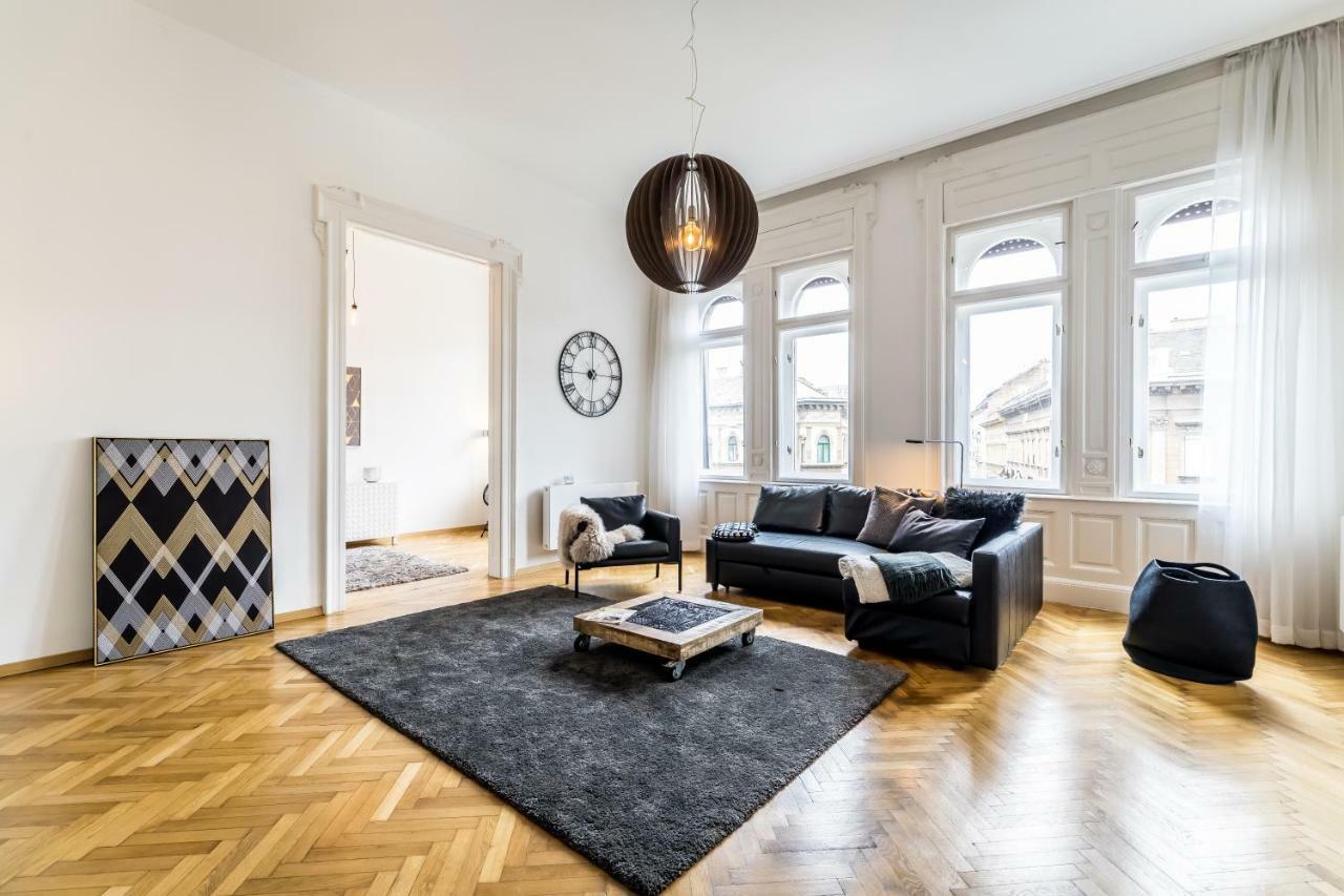 Bpr Luxe De Noir Et Blanc Apartment Budapešť Exteriér fotografie