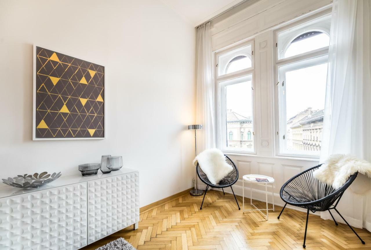 Bpr Luxe De Noir Et Blanc Apartment Budapešť Exteriér fotografie