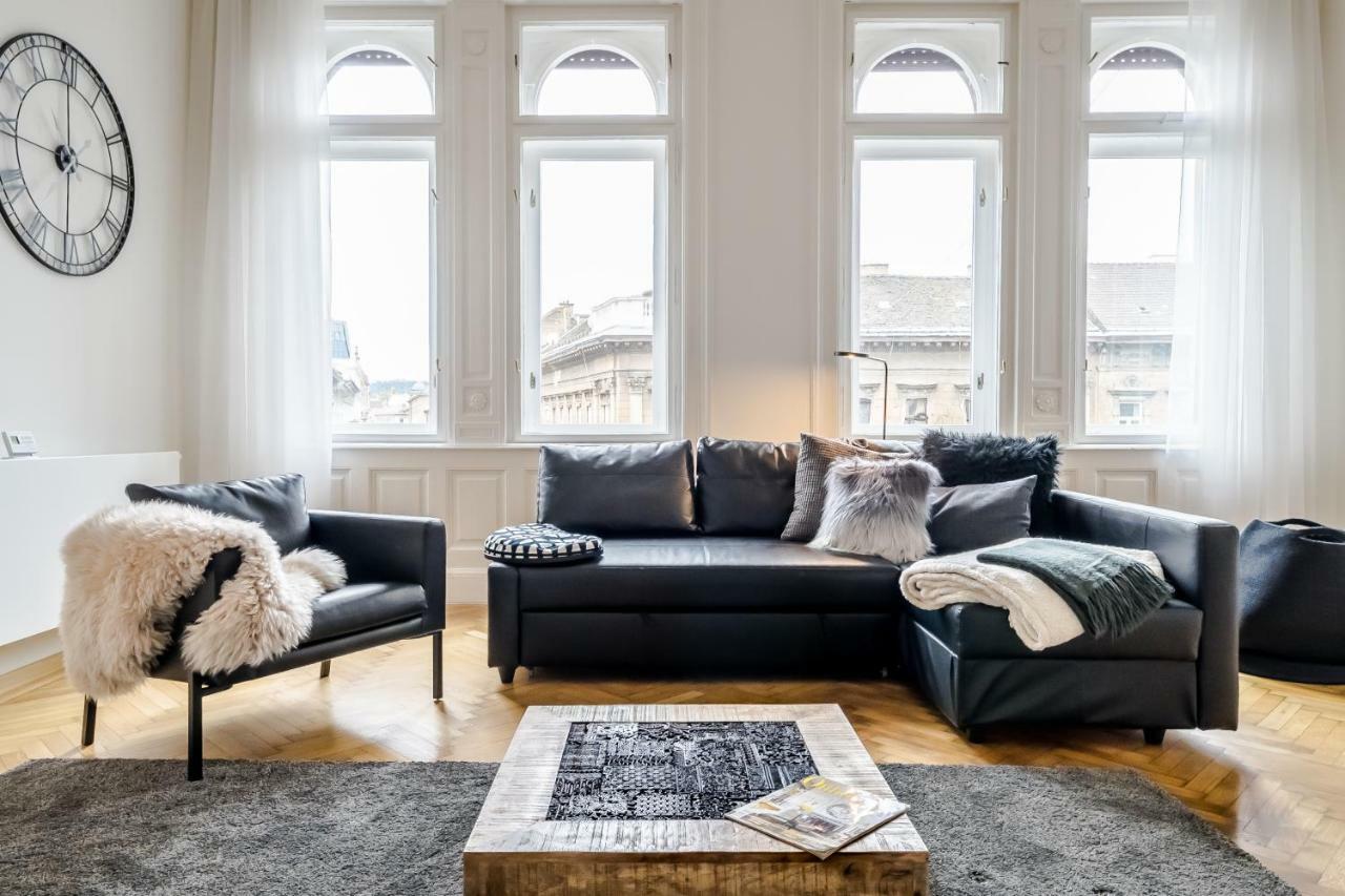 Bpr Luxe De Noir Et Blanc Apartment Budapešť Exteriér fotografie